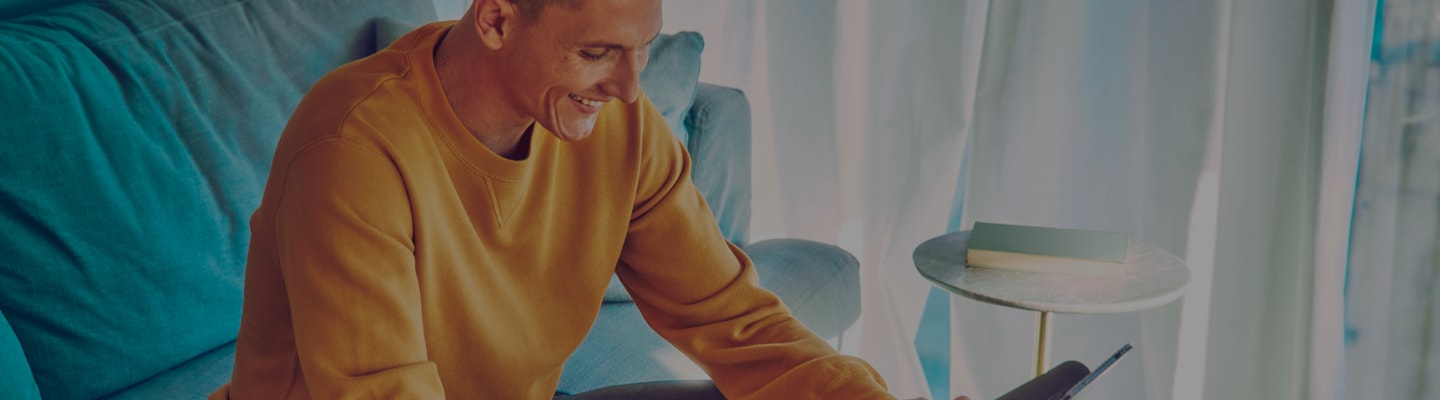 Young man opens his IQOS gift box