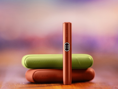 IQOS ILUMA I MID VIVID TERRACOTTA AND LEAF GREEN