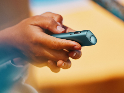 IQOS ILUMA i ONE Gerät in Breeze Blue