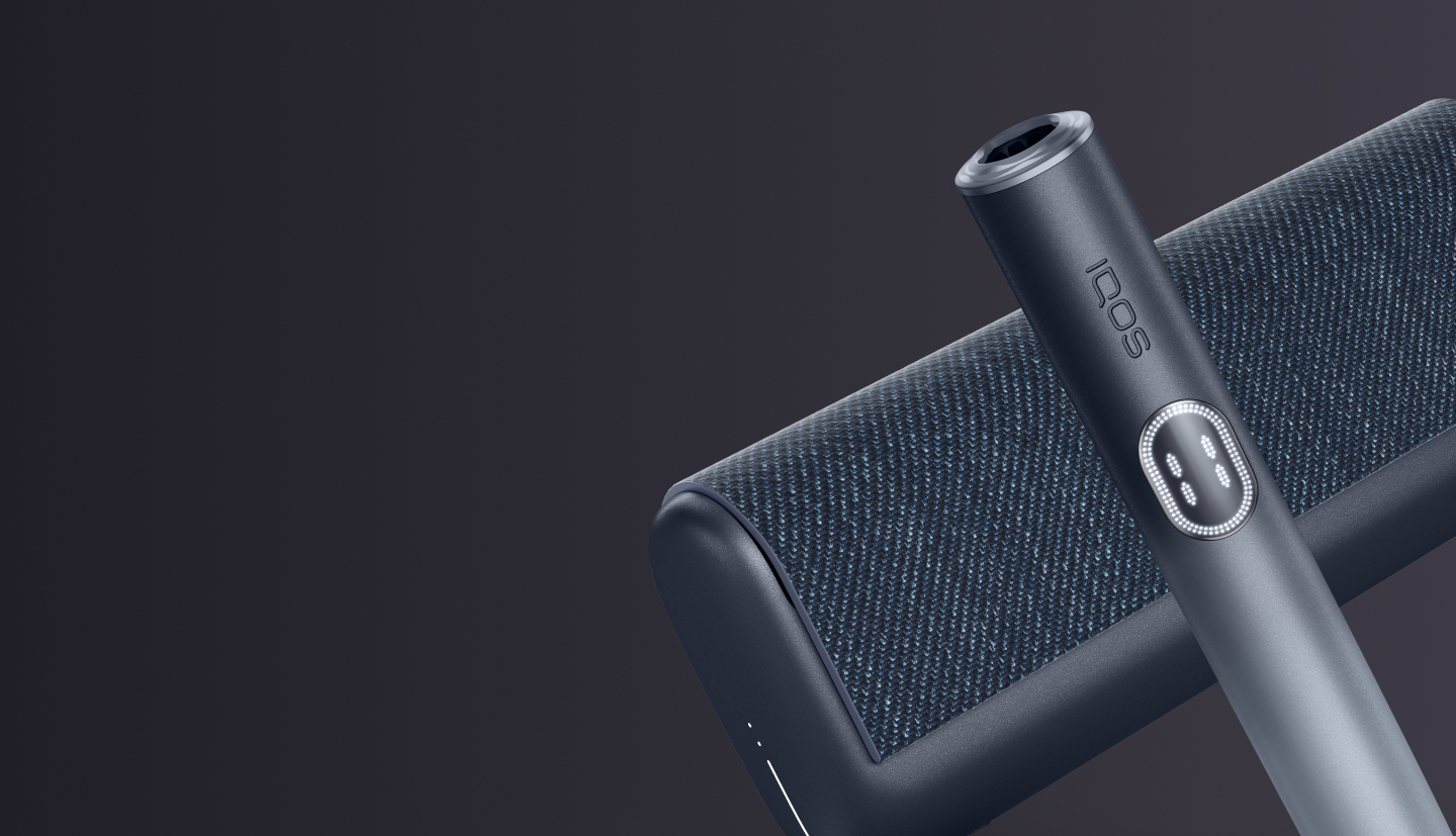 IQOS ILUMA i PRIME in der Farbe Midnight Black