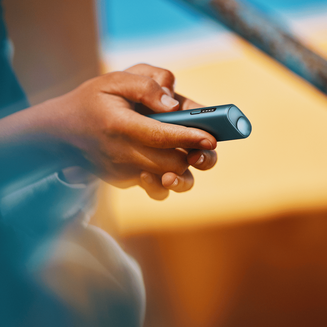 IQOS ILUMA i ONE color Breeze Blue