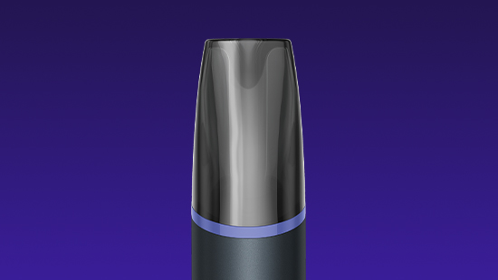 صورة مقربة للقطعة فم VEEV now ULTRA ذات الحلقة الحمراء.