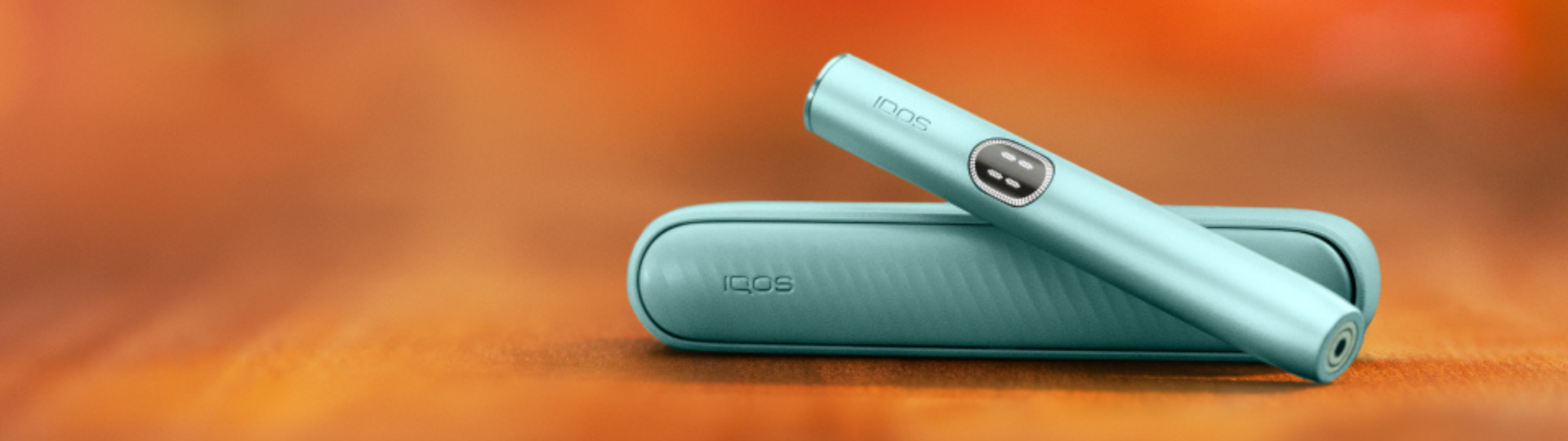 Photo vue de face de 1 Kit IQOS ILUMA i couleur aigue-marine.