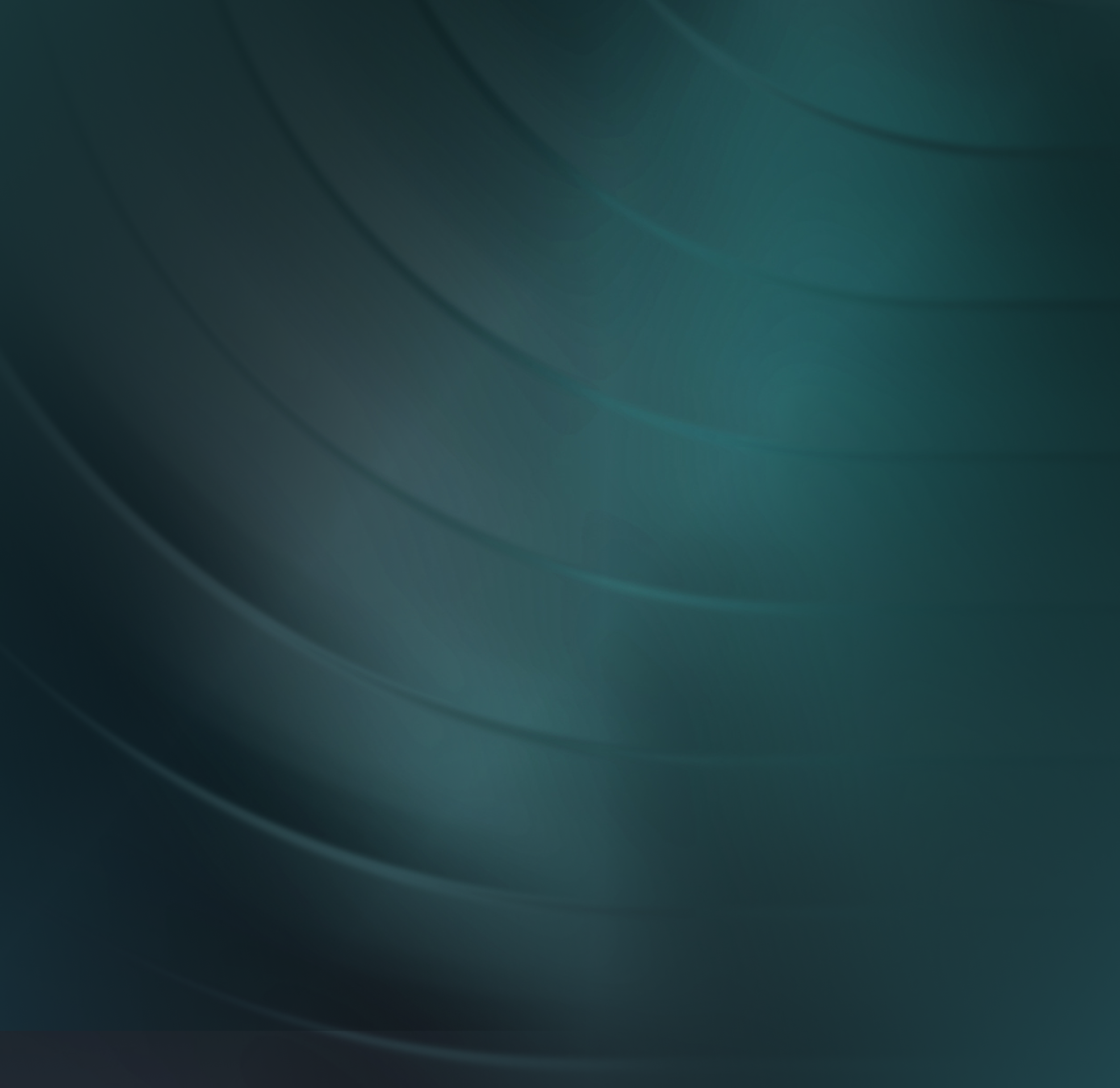 Eine Straße in der Stadt bei Nacht vor violettem Hintergrund