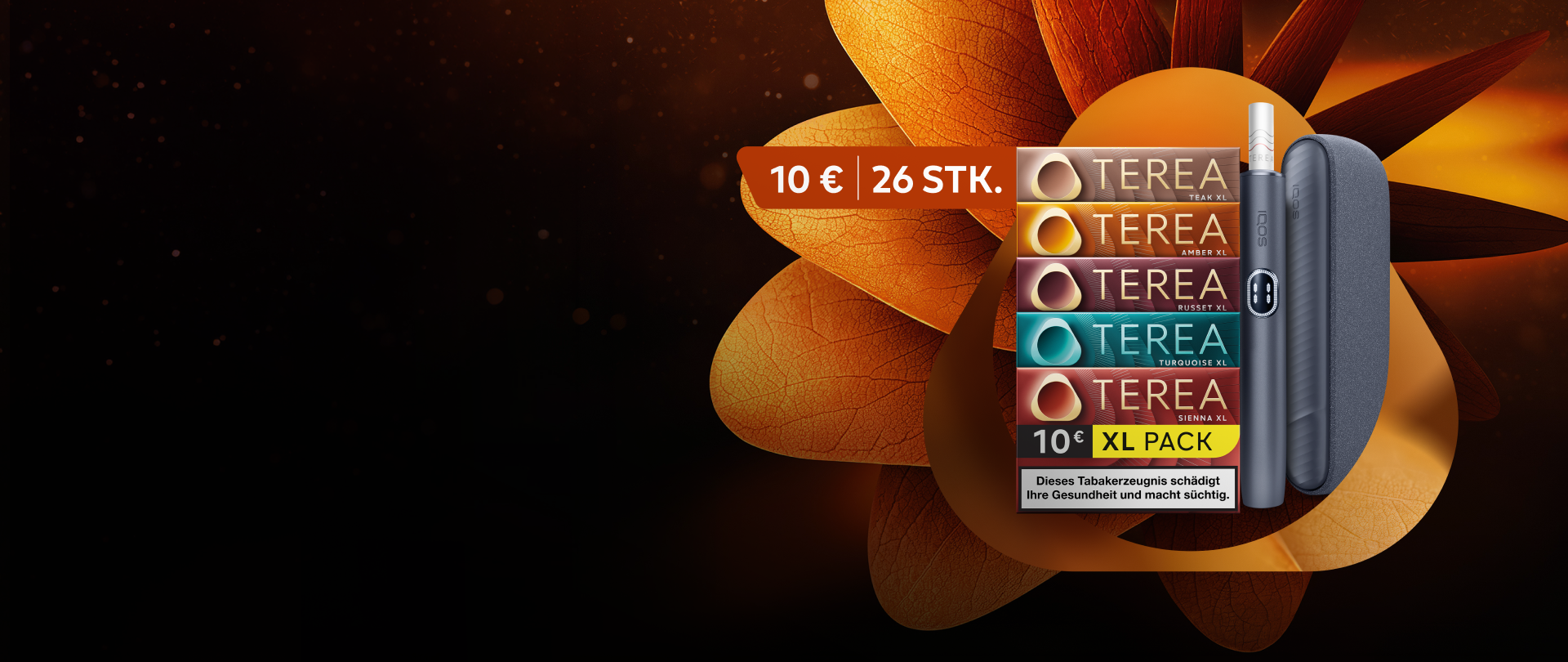 IQOS ILUMA i und TEREA XL Packs in 5 Sorten vor einem abstrakten Hintergrund in warmen Orange- und Brauntönen
