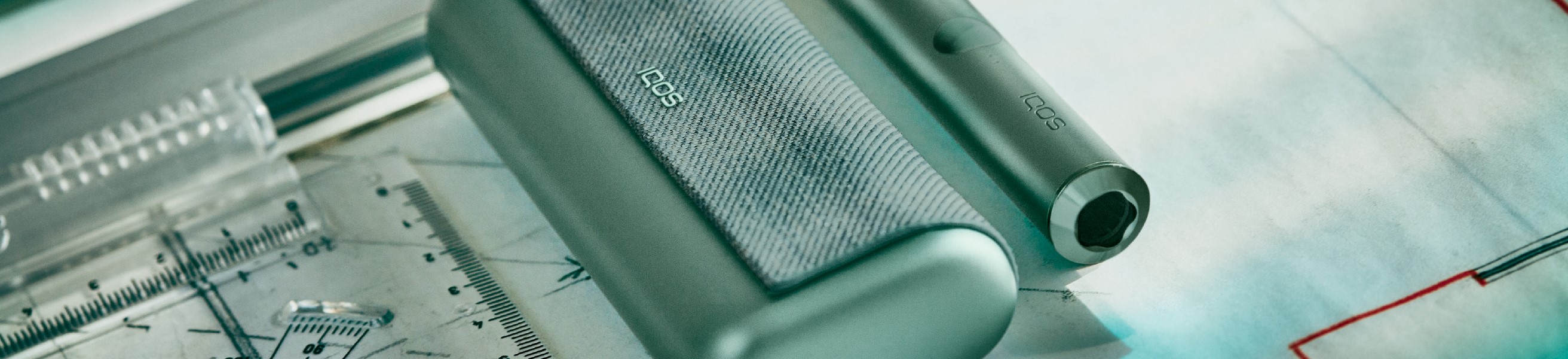 Difference between three puffs of cigarette smoke and three puffs of IQOS tobacco vapour.