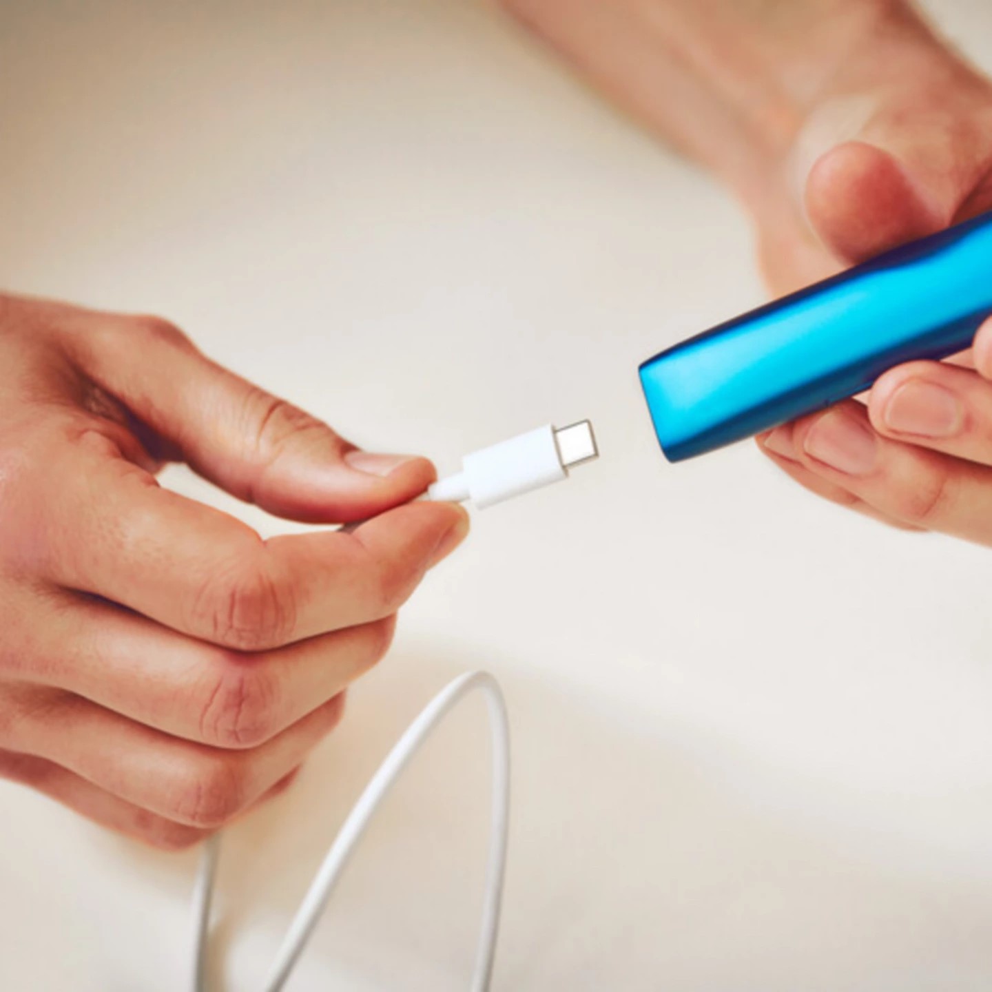 e-cigarette aerosol How to Safely Charge your E-Cigarette