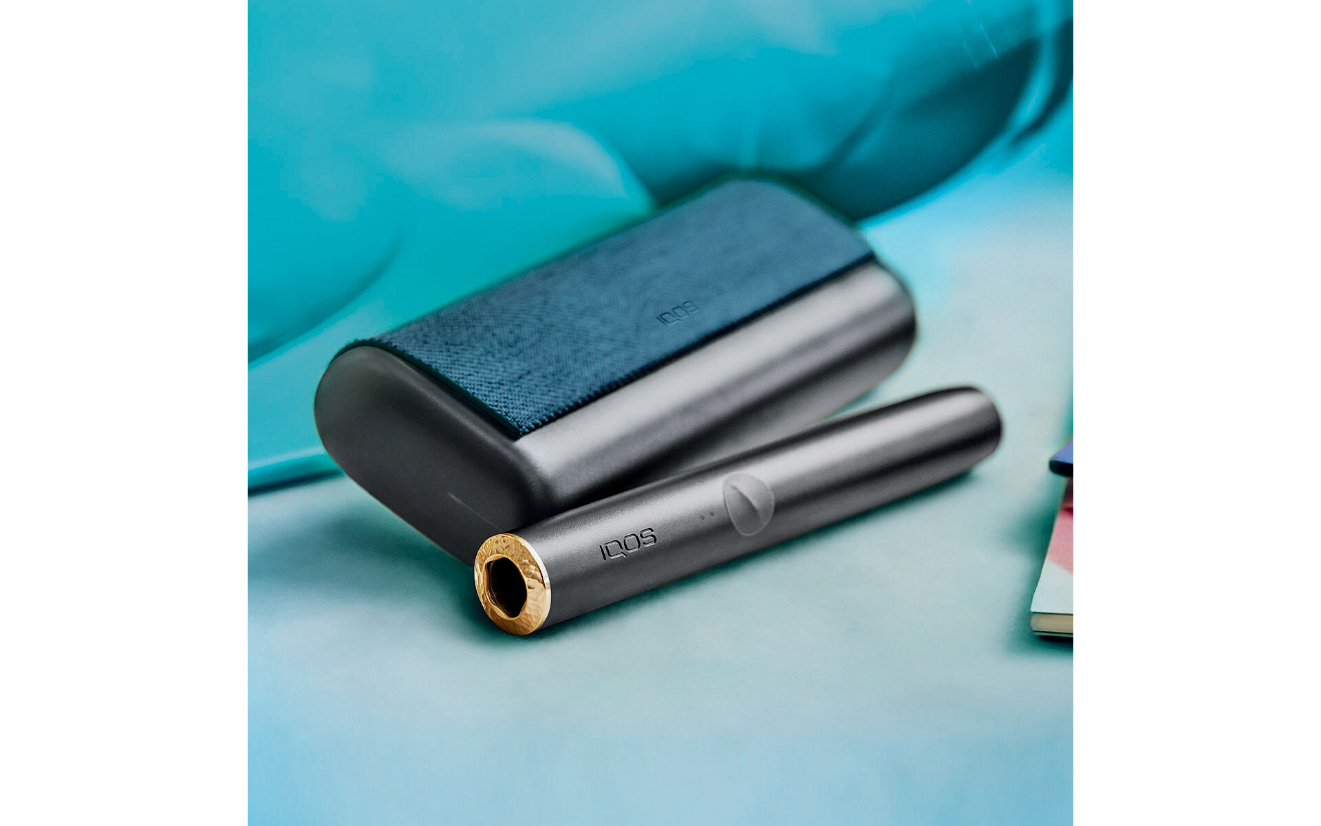 Hand holding disposable e-cigarette