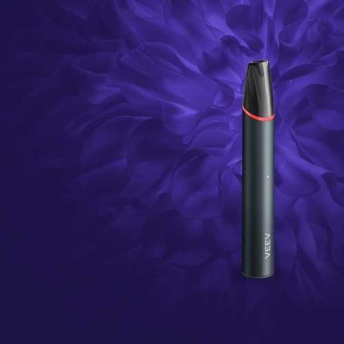 E-cigareta VEEV NOW ULTRA v tmavej farbe s červeným detailom na fialovom pozadí s nápisom VEEV now ULTRA.