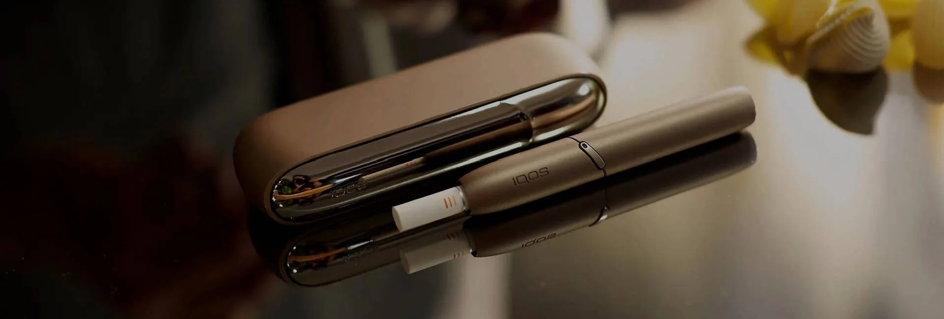 IQOS 3 Kit on a table