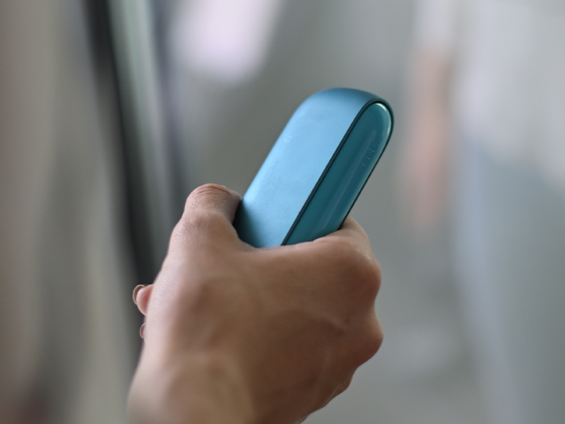 IQOS empfehlen, doppelt sparen.