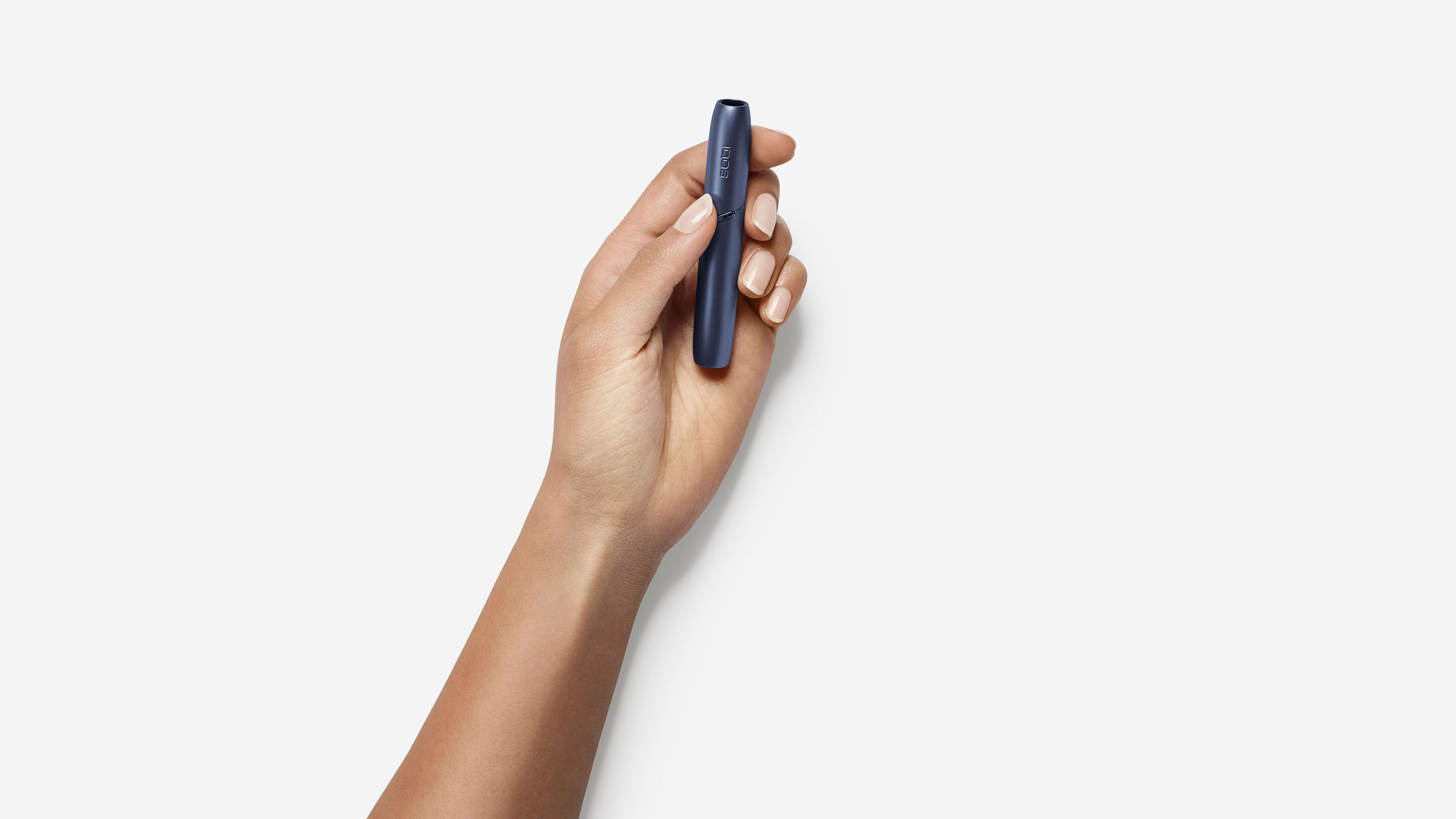 The IQOS 3 DUO is our newest elegant tobacco heating system. Designed to fit seamlessly in your life, it also stands out with hundreds ways to make it uniquely yours.