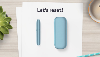 IQOS Originals DUO holder and pocket charger in turquoise color. IQOS Originals DUO holder and pocket charger in turquoise color.