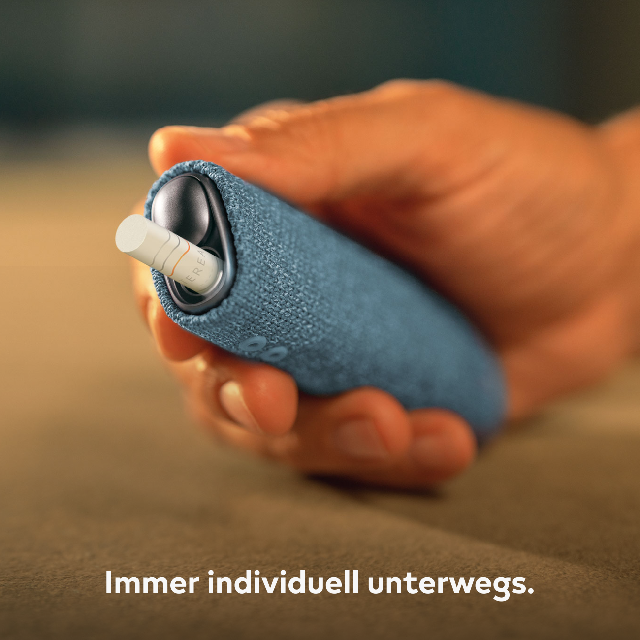 IQOS ILUMA i ONE Stoffhülle Serene Blue (Serene Blue)