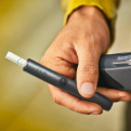 جهاز IQOS ILUMA رمادي (معدني رمادي)