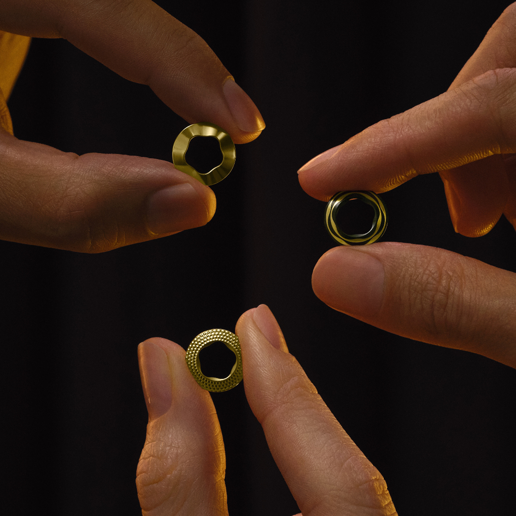 IQOS ILUMA Ring Set Seletti (جولد)